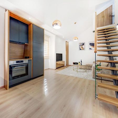 Kings Apartments 포드고리차 외부 사진